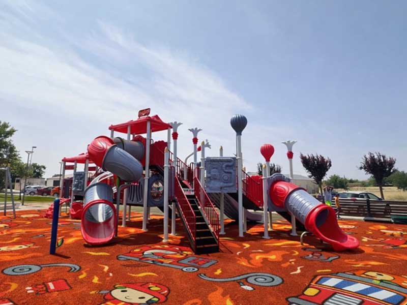 Fire Safety Theme Series Outdoor Slide - Spanish Case Study Fire Safety Theme Series Outdoor Slide - Spanish Case Study